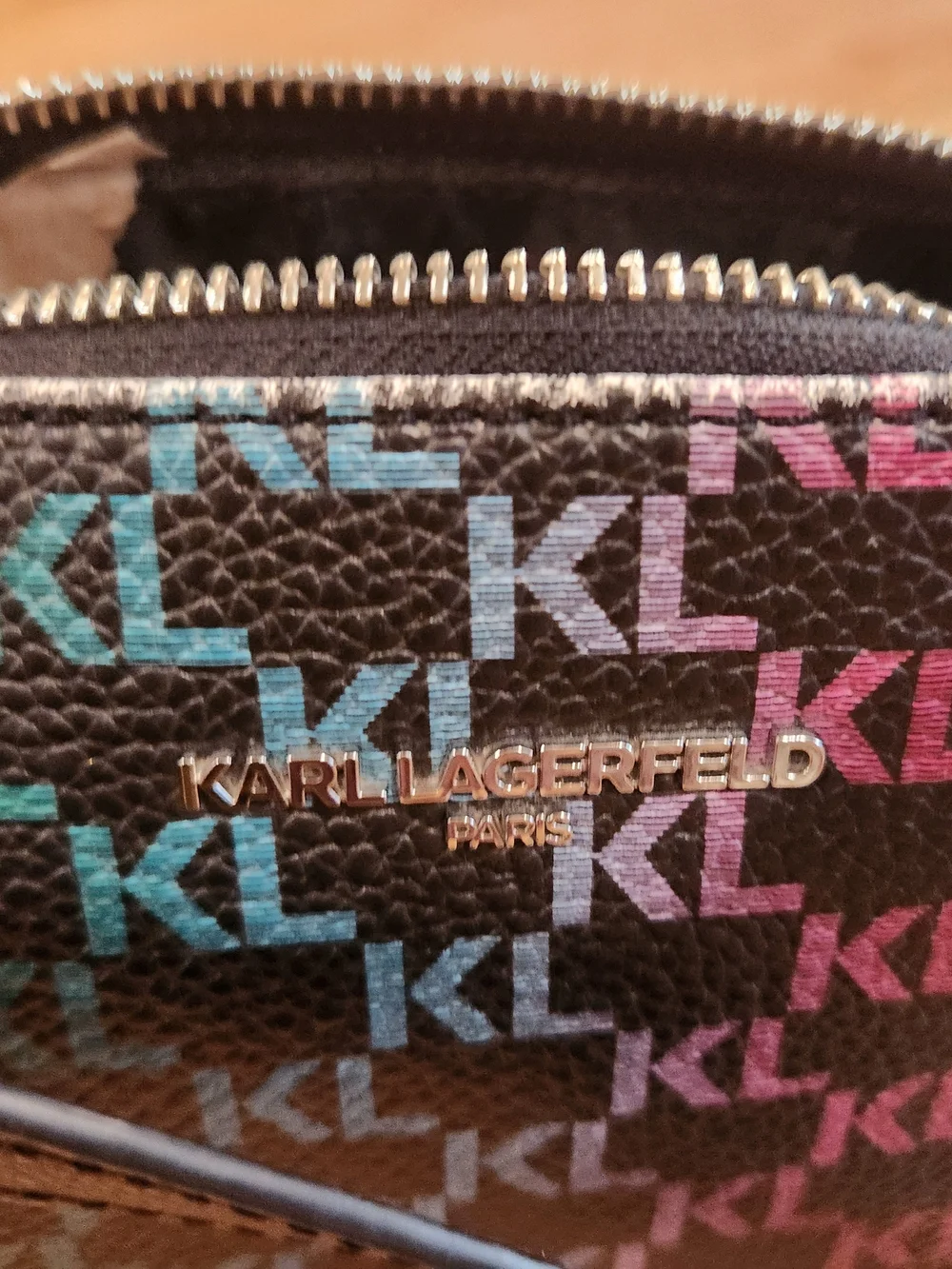Karl Lagerfeld add vibrant